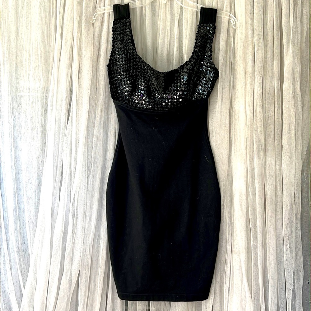 ⭐️ Bombshell black bodycon tank mini dress sequin bust women M